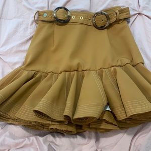 This skirt is like a piece of art!!